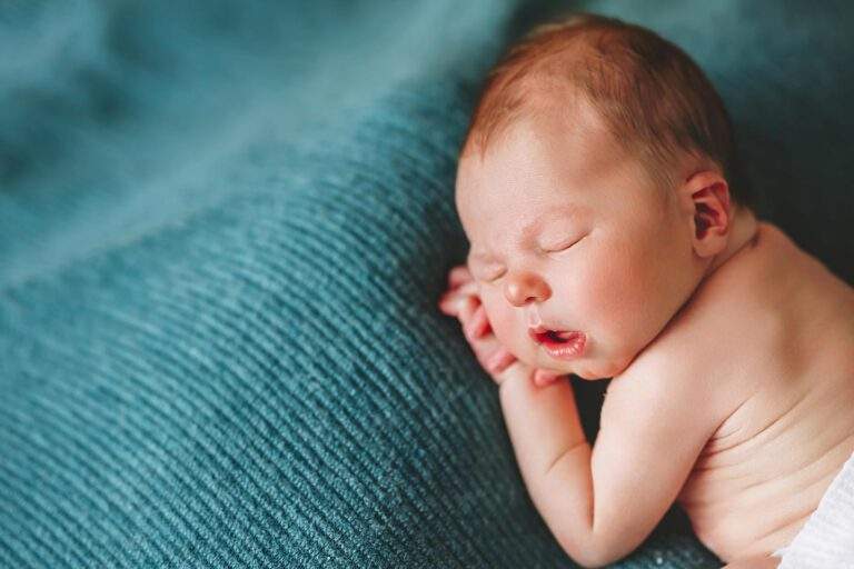 Fotograf-Chemnitz-Neugeborenen-Newborn-babyfotografie